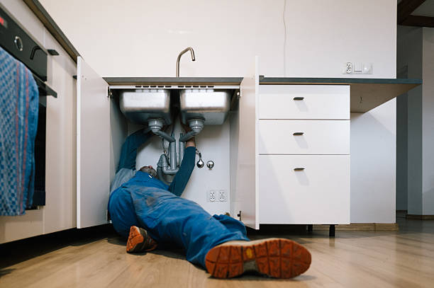 Professional Emergency Plumber technician working in Marshall, WA